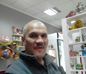 Vasiliy, 60, Vikhorevka