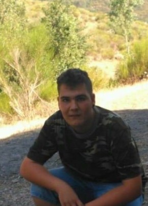 Rodrigo, 24, Estado Español, León