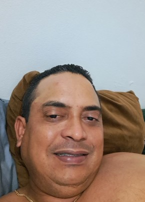 Adrián, 41, Bonaire, Kralendijk