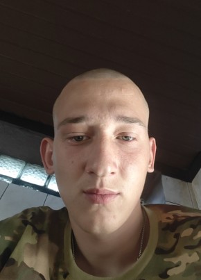 Владимир из Навли 20 лет