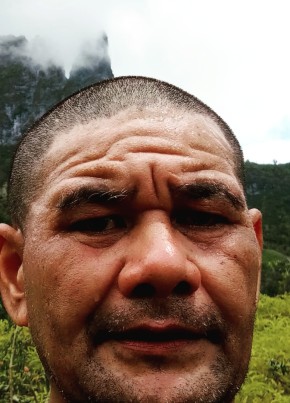 Edmé, 46, Territoire de la Polynésie Française, Papeete