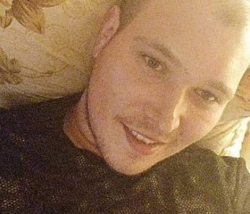 Emiliyan, 31, London