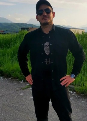 Вадим из Владикавказа 37 лет