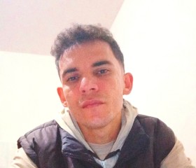Camilo, 28, Bogota