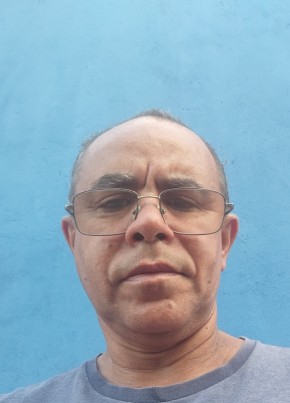 Luiz Roberto, 60, República Federativa do Brasil, Uberlândia