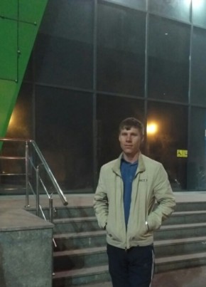Евгений Адаев, 33, Қазақстан, Сарыөзек
