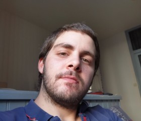 Matt, 33, Chatellerault