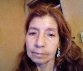 Nora, 22, Santiago
