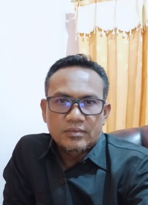 Mochtar, 42, Indonesia, Arjawinangun