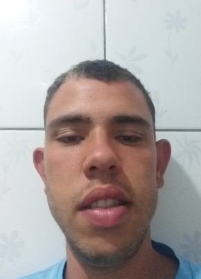 Lucas, 21, República Federativa do Brasil, Brasília