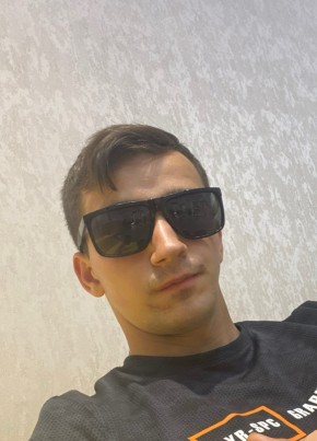 Александр из Тамбова 23 года
