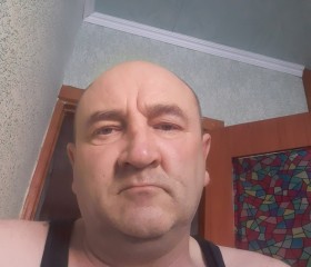 Виталий, 56 лет, Эвенск