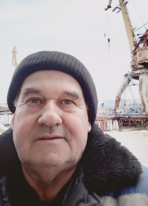 Александр, 63, Россия, Нижнегорский