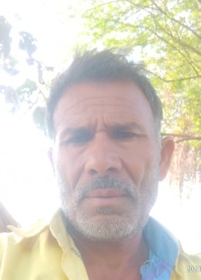 बैजनाथ सिंह, 57, India, Mungaolī
