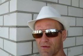 Igor , 44 - Just Me