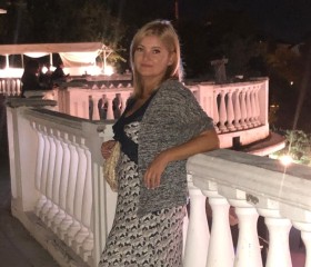 Oksana, 51, Sevastopol