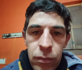 Jesus, 34, Coronel Suarez