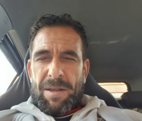 Elvaz, 48, Tizi Gheniff