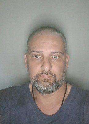 Максим из Гвардейска 49 лет