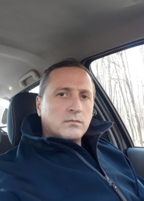 Gabriel, 44, Romania, București
