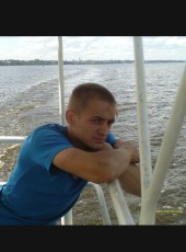 Viktor, 32, Russia, Kostroma