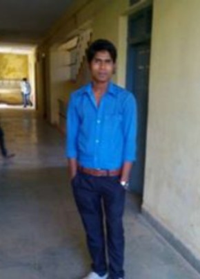 Gamit Dharmesh, 28, India, Vyāra