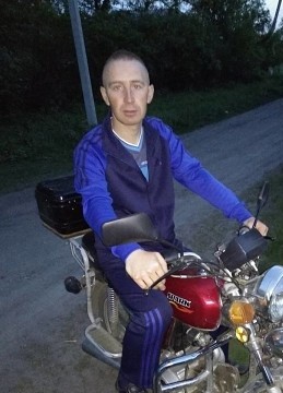 Юрий, 37, Россия, Знаменка