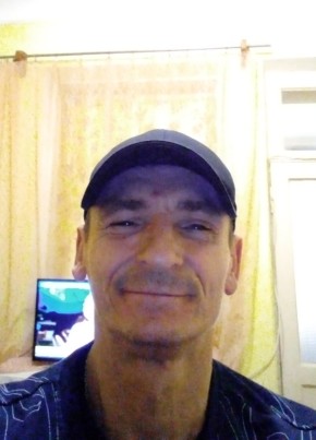 Andrey, 48, Russia, Yalta