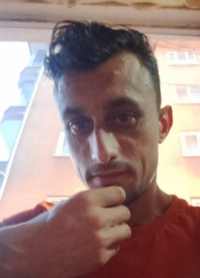 Mesut из Ankara 20 лет