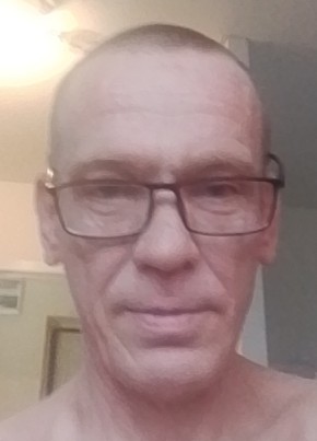 Геннадий из Мурманска 47 лет