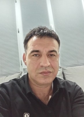 Ahmet Çakiltaş из Afyonkarahisar 44 года