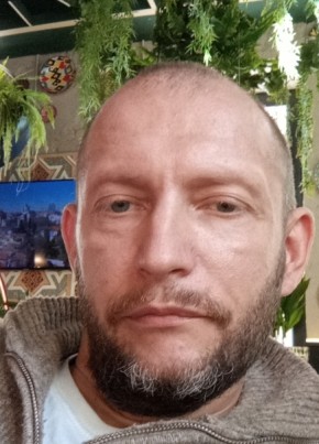 Руслан из Санкт-Петербурга 37 лет