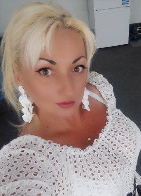 Lina Неважно, 41, Република България, Бургас