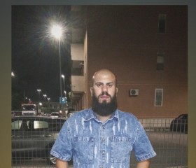 Domenico, 28, Bari