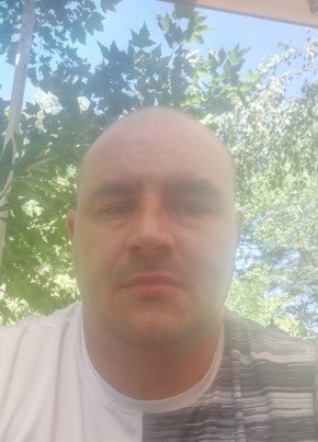 Dinko, 39, Република България, София