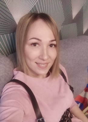 Yuliya, 32, Russia, Koryazhma