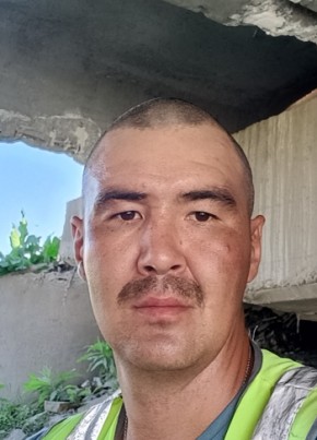 Eduard, 36, Россия, Чурапча