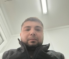 Akmal, 37, Galanta