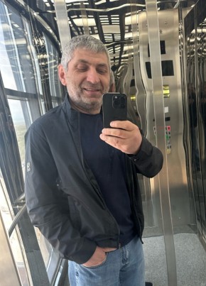 Артур из Избербаша 44 года