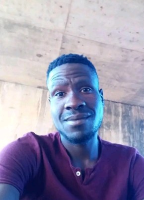 EDWIN SELEPE из Polokwane 31 год