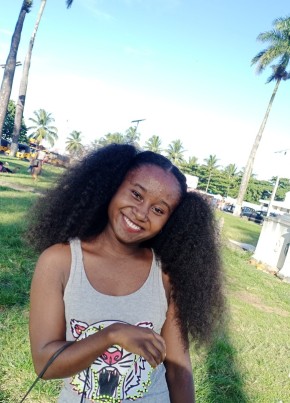 Kasmina, 26, République de Madagascar, Antananarivo