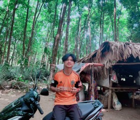 Si Thu, 22, Nay Pyi Taw