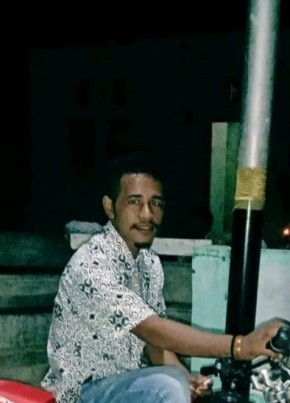 Abil R, 25, Indonesia, Kota Ternate