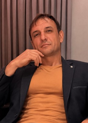 Сава из Владивостока 37 лет