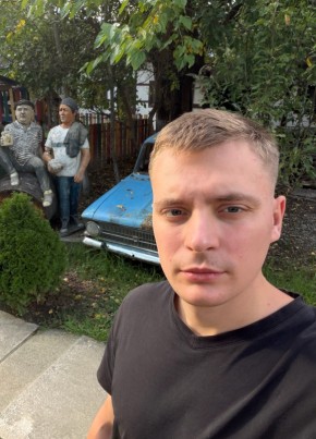 Nikolay из 香港 30 лет