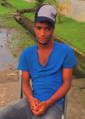 Hakimi, 23, Republic of Cameroon, Douala