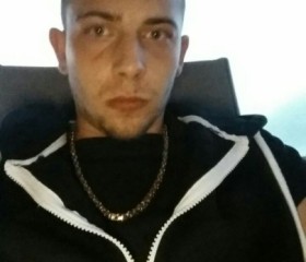 Ronny, 31, Eggenstein-Leopoldshafen