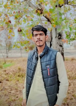 Awais, 18, پاکستان, كوٹ ادُّو‎