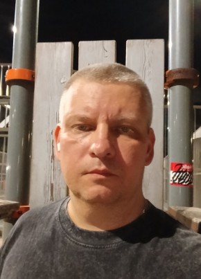 Сергей из Новороссийска 49 лет