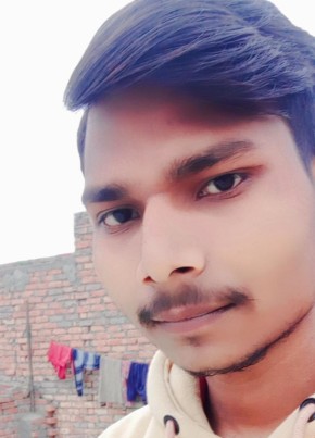 Mr. Saurav, 19, India, Banat